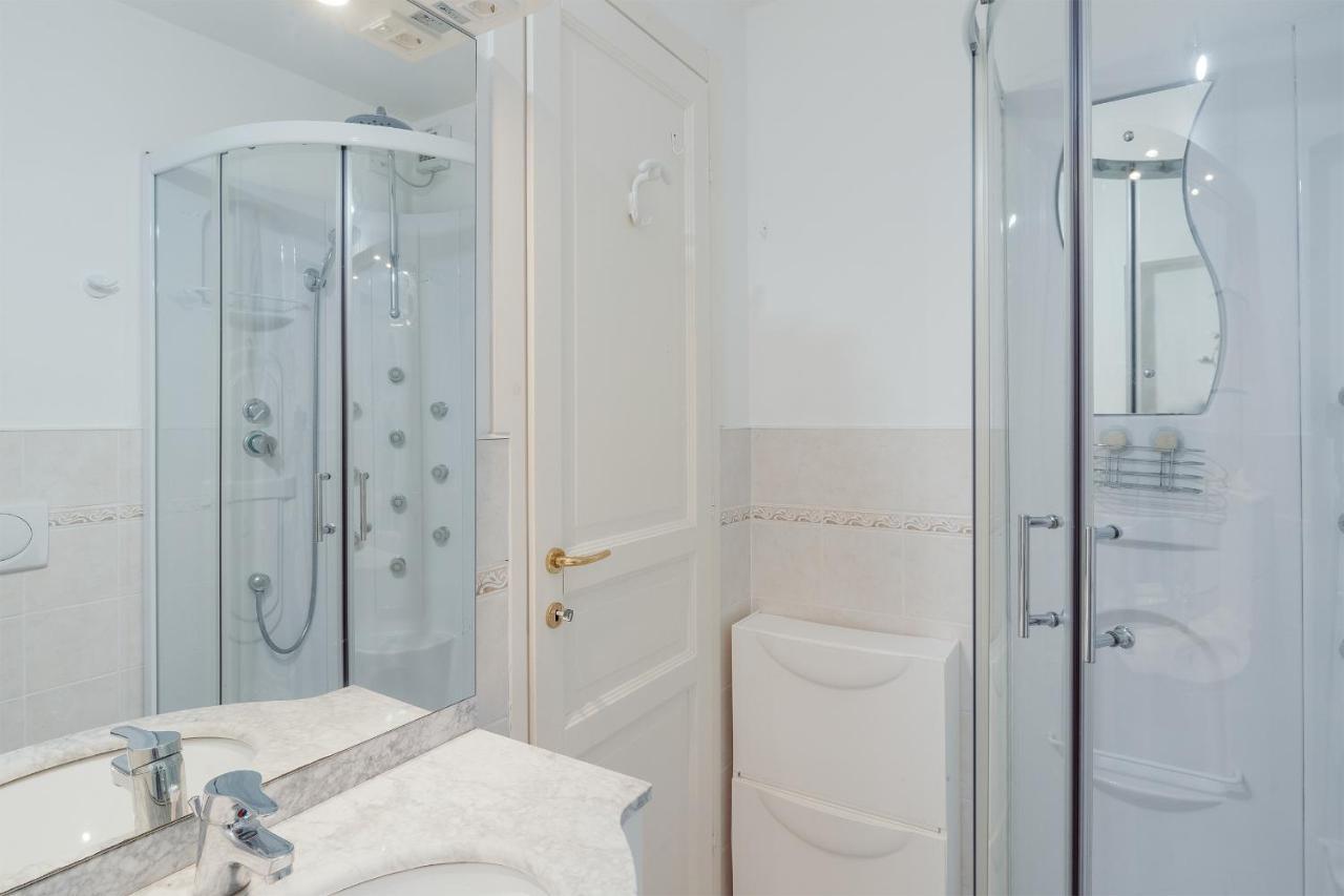 Sanremo Amazing Apartment With Private Parking Екстериор снимка