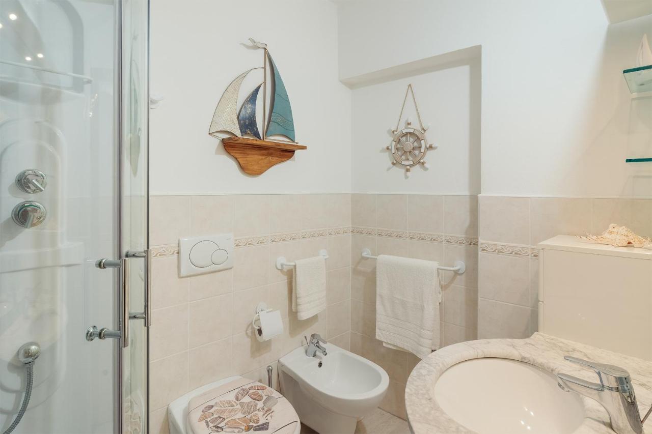 Sanremo Amazing Apartment With Private Parking Екстериор снимка